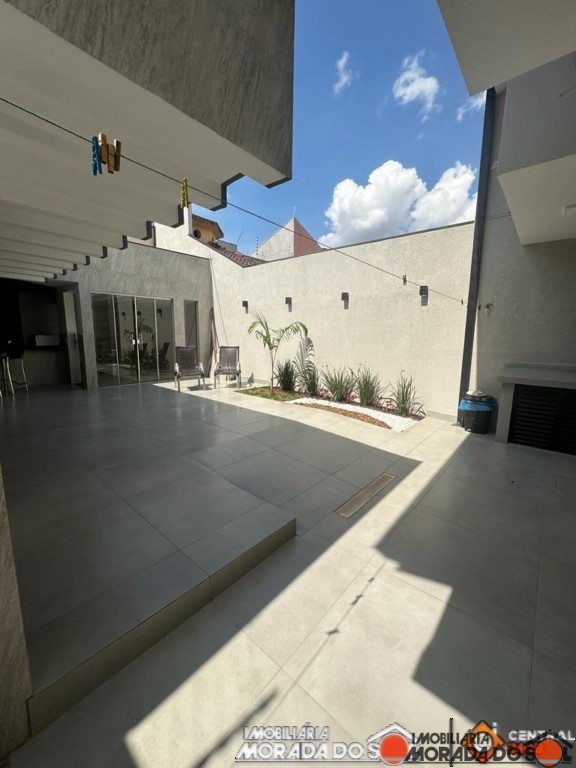 Sobrado para venda no bairro Jardim Iguaçu de Maringá - Foto 14