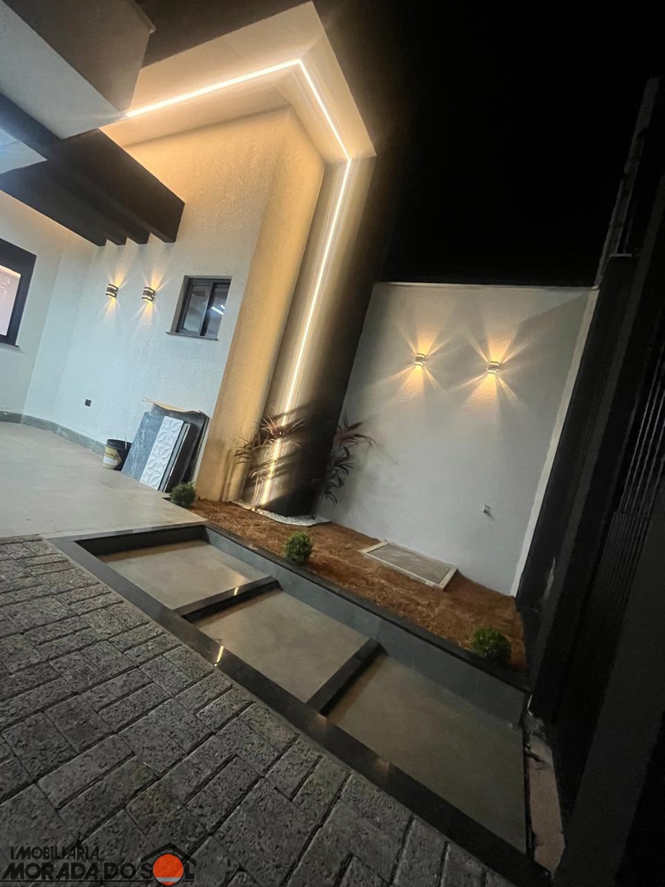 Casa Residencial para venda no bairro Jardim Verônica de Maringá - Foto 4