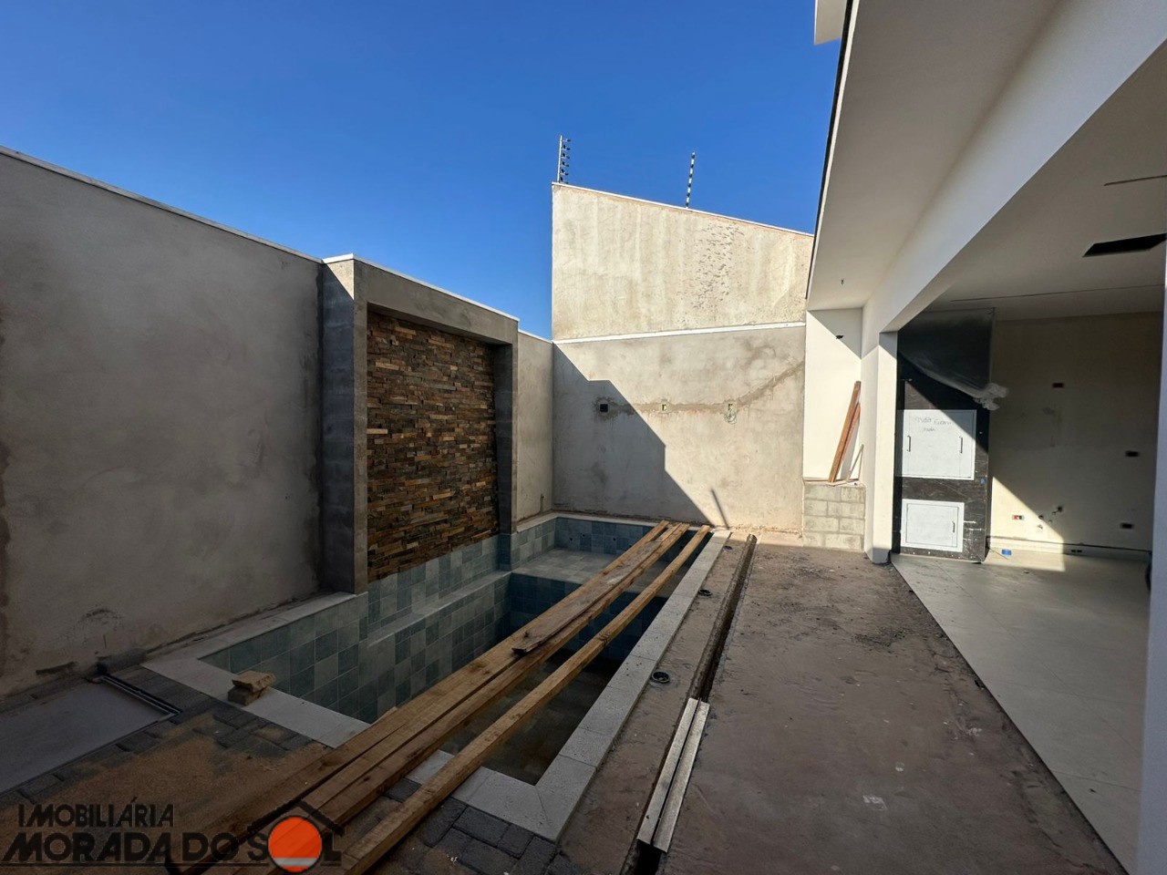 Sobrado para venda no bairro Jardim Munique de Maringá - Foto 16