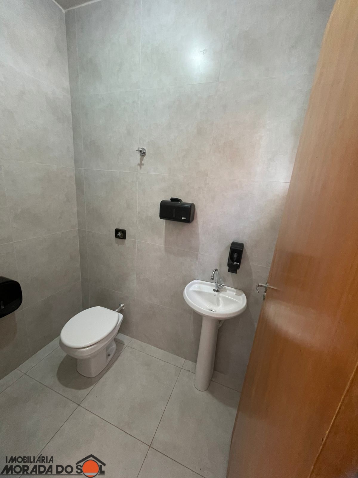 Galpão Comercial para venda no bairro Parque Industrial Bandeirantes de Maringá - Foto 18