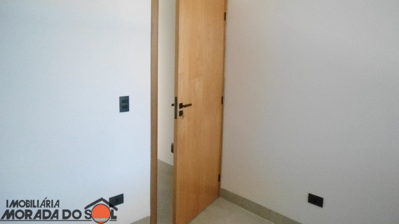 Casa Residencial para venda no bairro Parque das Bandeiras de Maringá - Foto 38