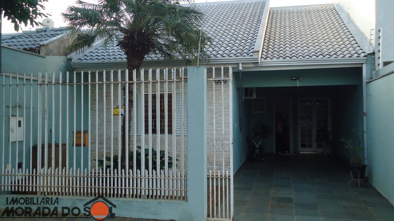 Casa Residencial para venda no Jardim Santa Helena em Maringá com 109m² por R$ 375.000,00