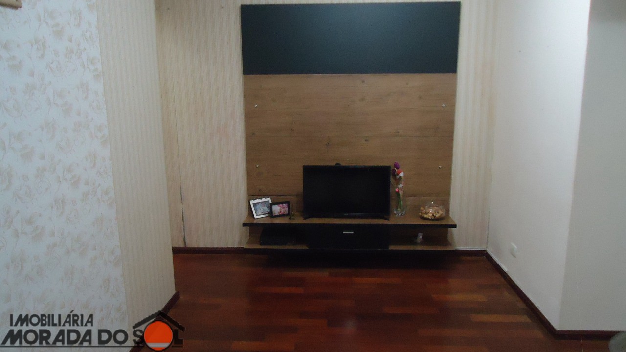 Casa Residencial para venda no bairro Jardim Santa Helena de Maringá - Foto 8