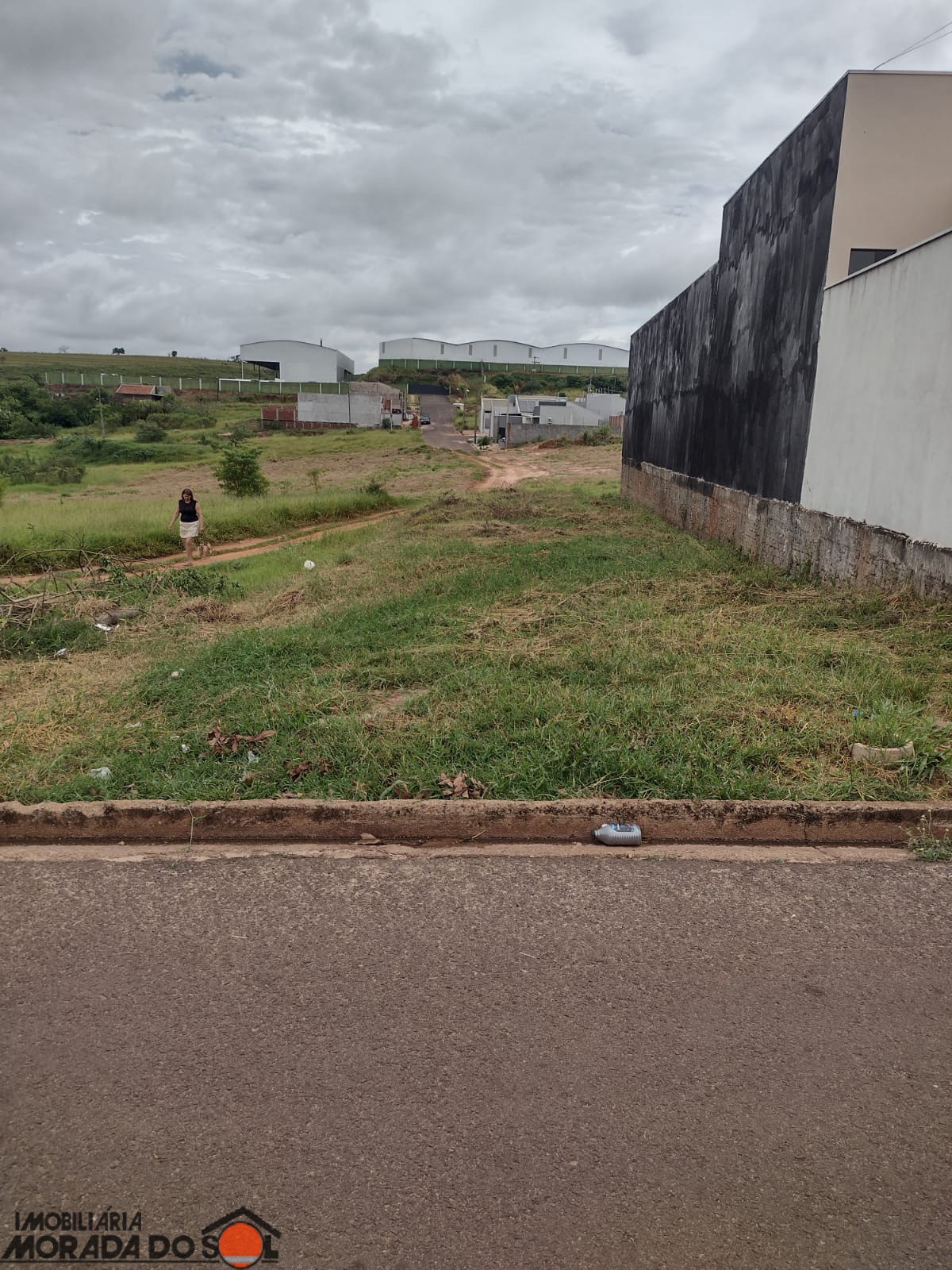 Terreno para venda no Centro em Nova Esperança com 213,5m² por R$ 68.000,00
