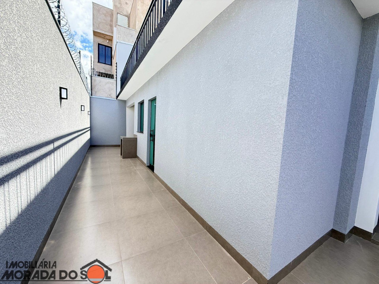 Sobrado para venda no bairro Zona 06 de Maringá - Foto 6