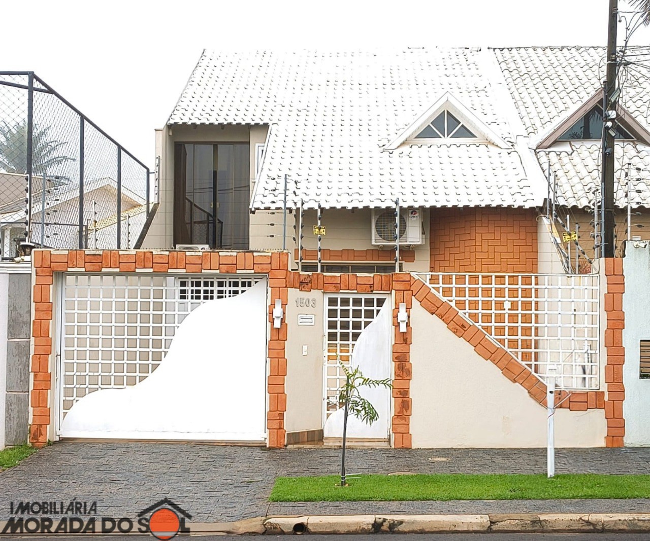 Sobrado para venda no Jardim Guaporé em Maringá com 300m² por R$ 990.000,00