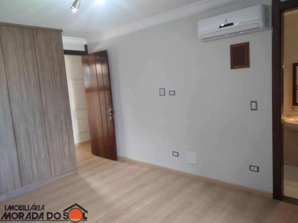 Sobrado para venda no bairro Zona 02 de Maringá - Foto 71