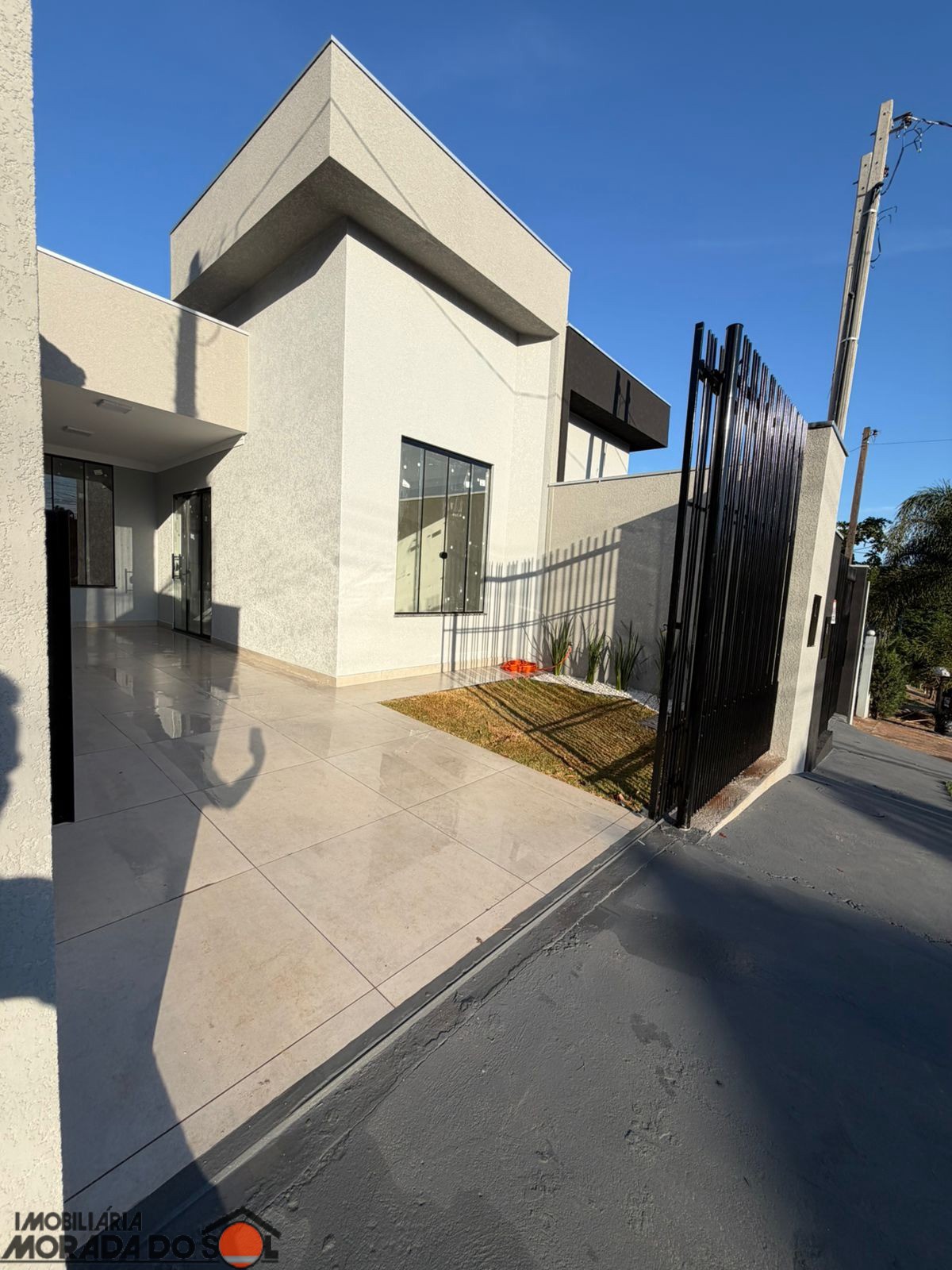 Casa Residencial para venda no Conjunto Habitacional Requião em Maringá com 75m² por R$ 400.000,00
