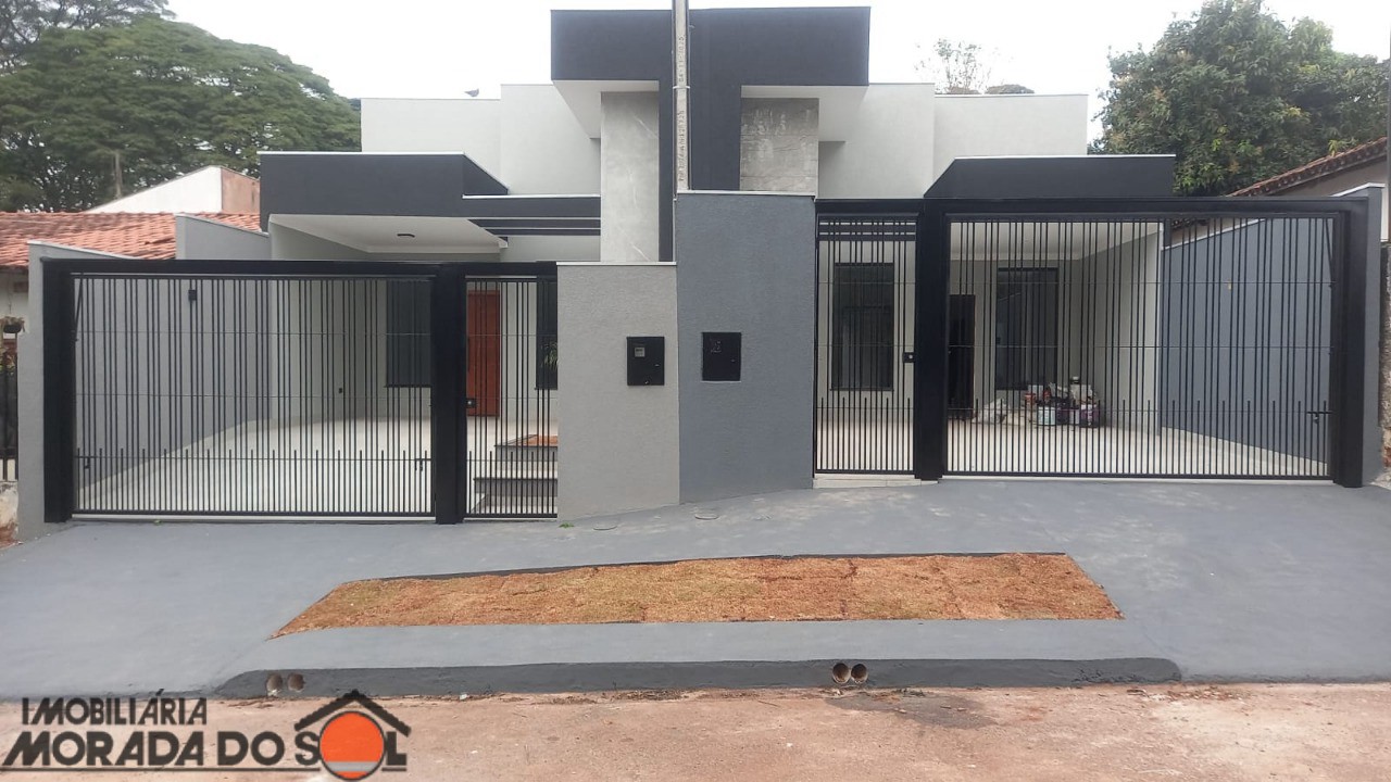 Casa Residencial para venda no Conjunto Residencial Branca Vieira em Maringá com 93m² por R$ 0,00
