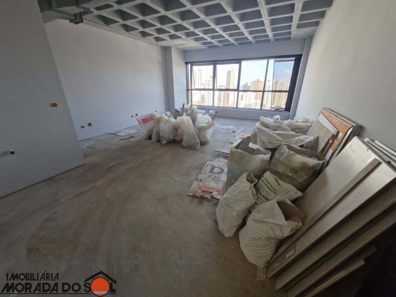 Sala Comercial para locação no bairro Zona Armazém de Maringá - Foto 5
