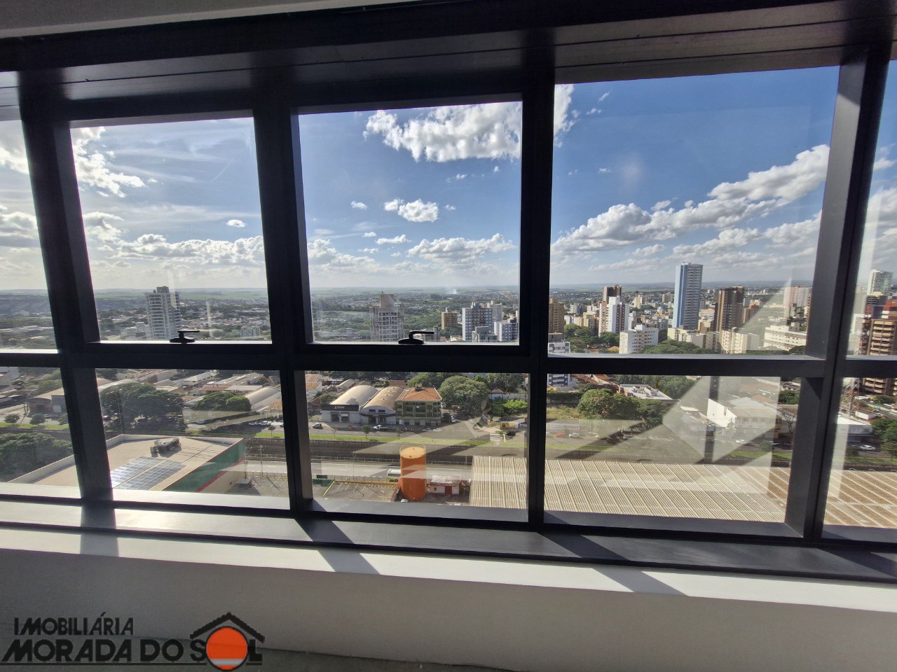 Sala Comercial para locação no bairro Zona Armazém de Maringá - Foto 11