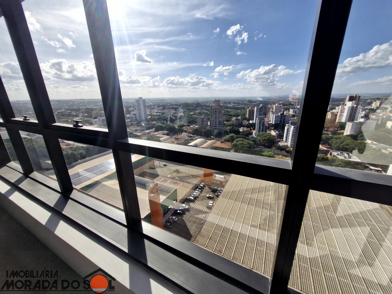 Sala Comercial para locação no bairro Zona Armazém de Maringá - Foto 5