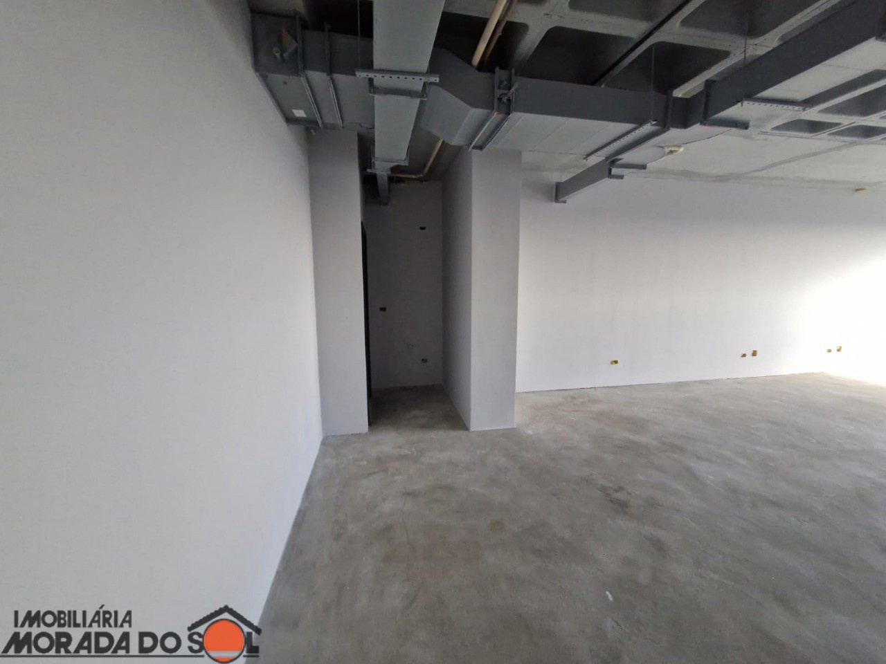 Sala Comercial para locação no bairro Zona Armazém de Maringá - Foto 6