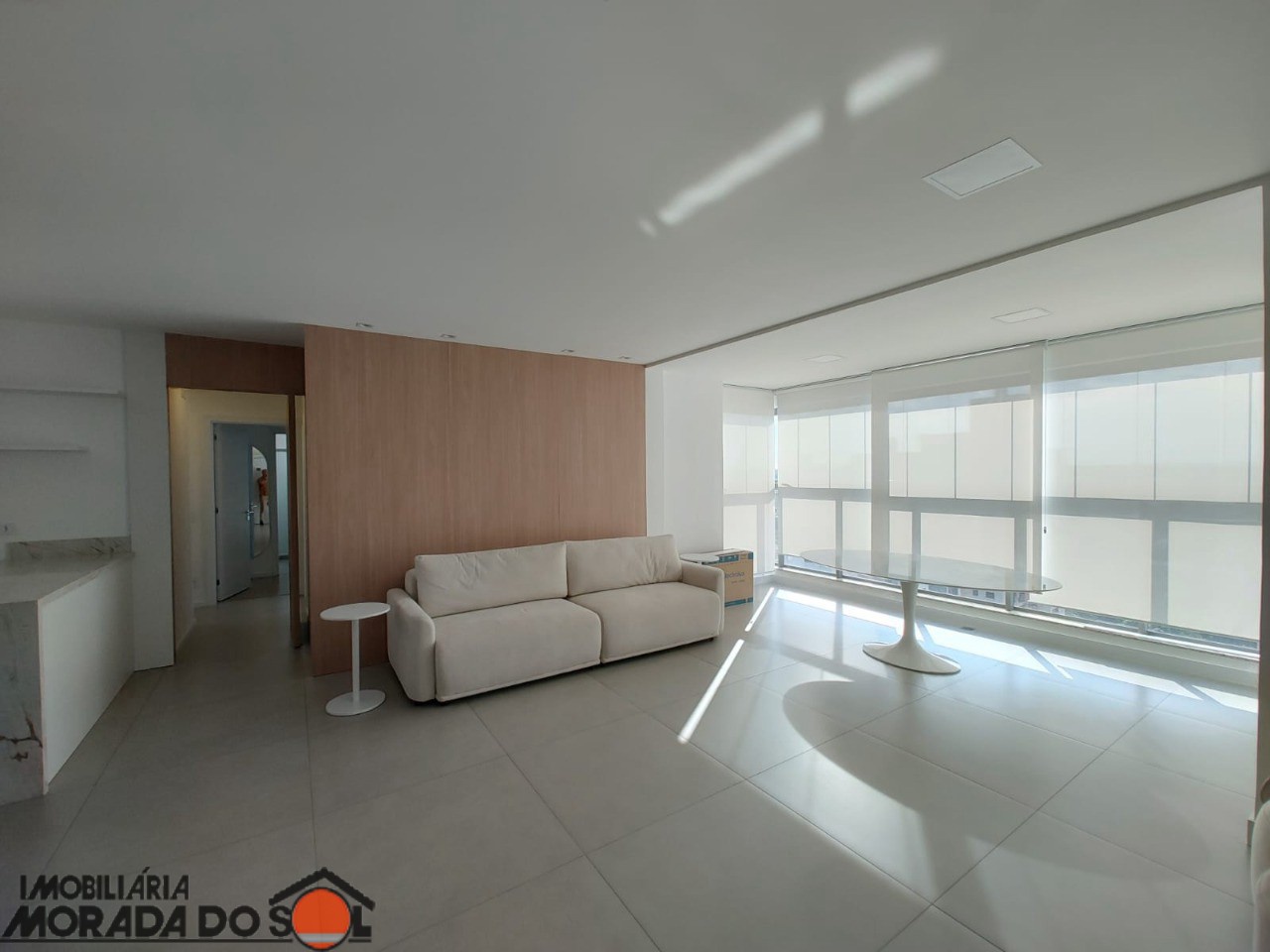 Apartamento para locacao no Zona 08 em Maringá com 213m² por R$ 6.900,00