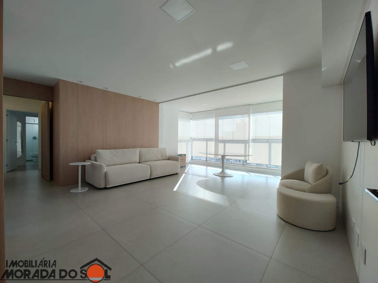 Apartamento para locacao no Zona 08 em Maringá com 213m² por R$ 6.900,00