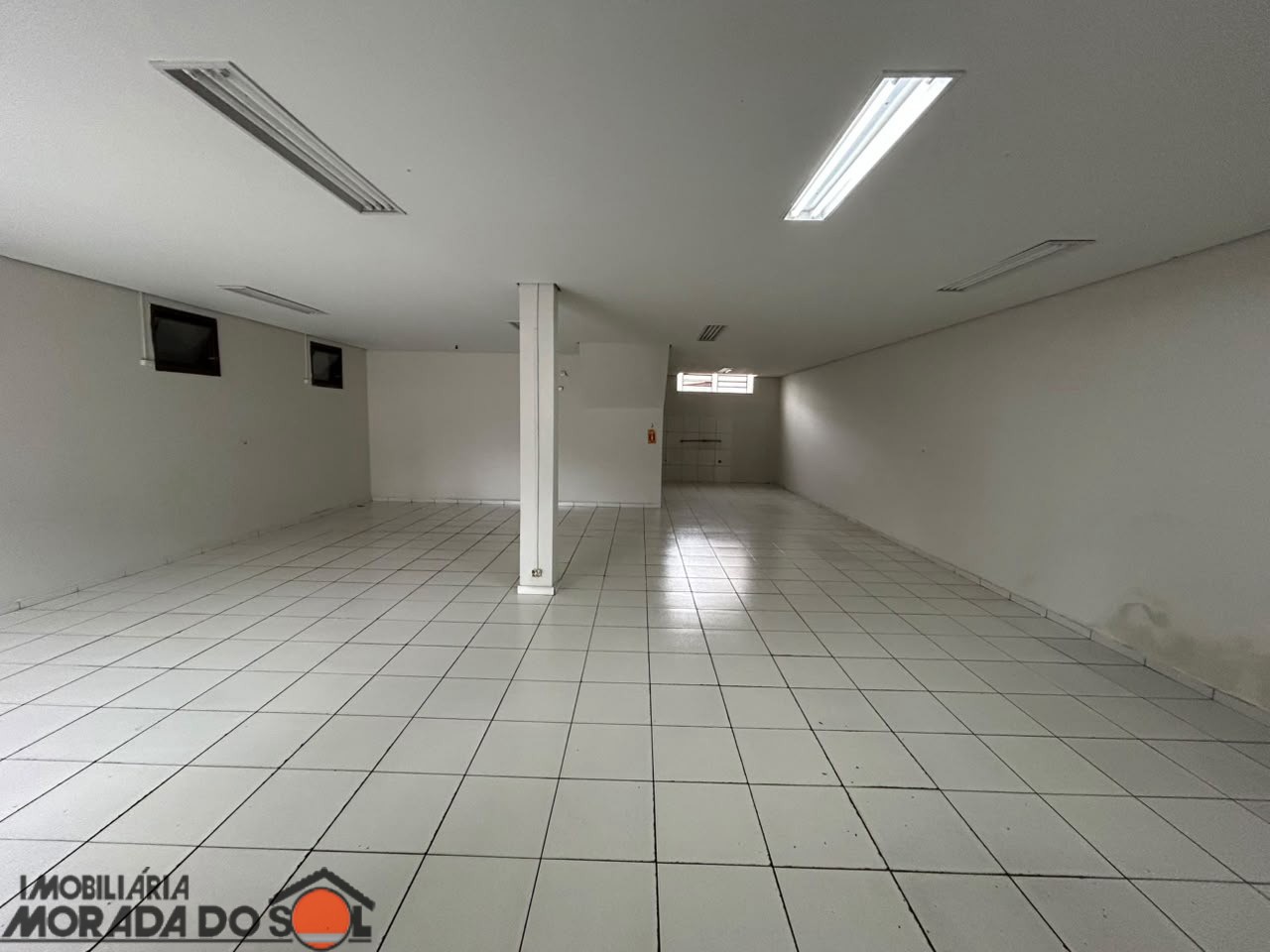Salão para locacao no Jardim America em Maringá com 140m² por R$ 2.900,00