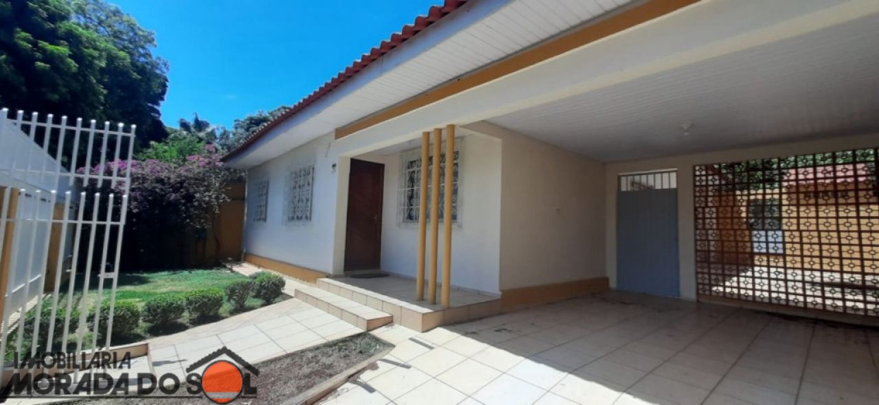 Casa à venda em Zona 02, Maringá — Portal Chave Fácil