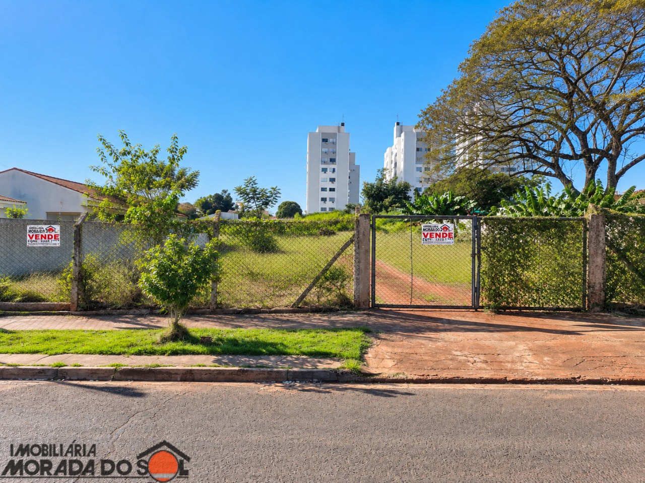 Terreno para venda no Jardim Alvorada em Maringá com 1.723m² por R$ 1.150.000,00
