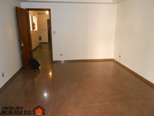 Apartamento para venda no Zona 07 em Maringá com 142,8m² por R$ 700.000,00