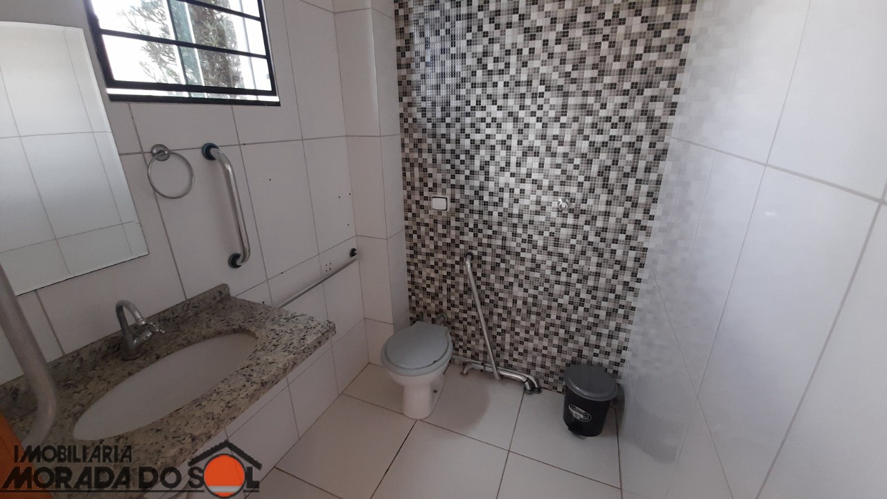 Galpão Comercial para locação no bairro Jardim Três Lagoas de Maringá - Foto 6