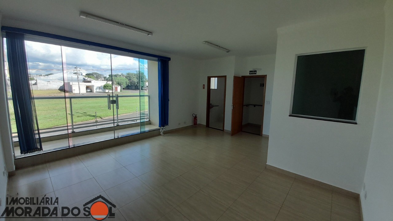 Galpão Comercial para locação no bairro Jardim Três Lagoas de Maringá - Foto 11