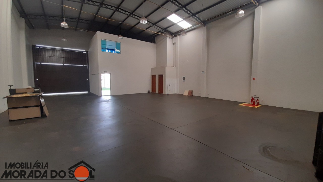 Galpão Comercial para locação no bairro Jardim Três Lagoas de Maringá - Foto 16