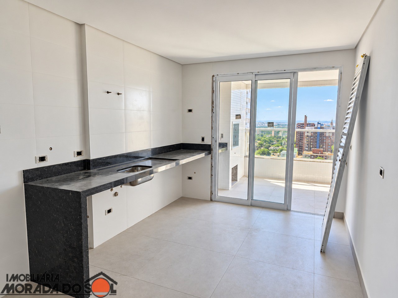 Apartamento para venda no bairro Zona 07 de Maringá - Foto 4