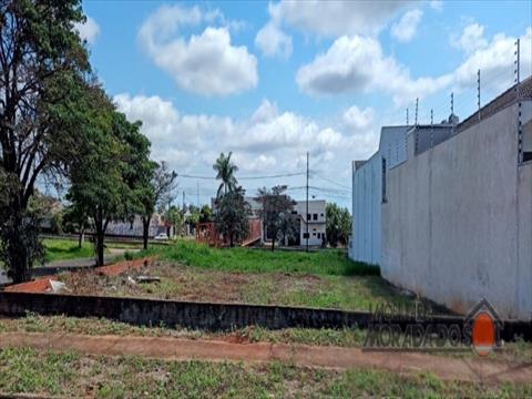 Terreno para venda no Jardim Imperio do Sol em Maringa com 403,65m² por R$ 350.000,00