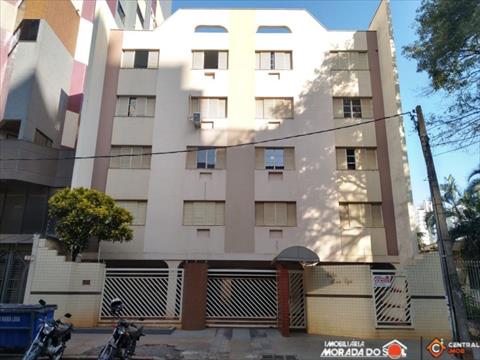 Apartamento para venda no Zona 07 em Maringa com 136m² por R$ 200.000,00
