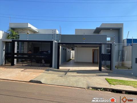 Casa Residencial para venda no Parque das Grevileas em Maringa com 200m² por R$ 690.000,00