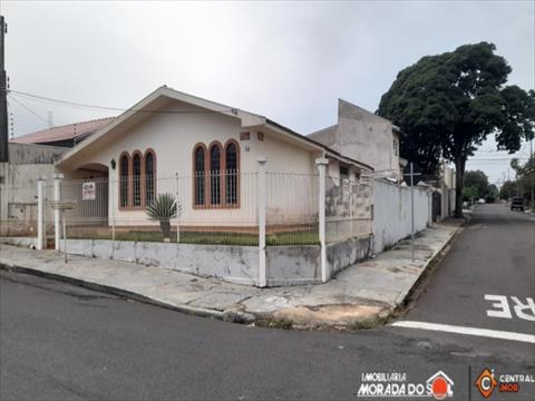 Casa Residencial para venda no Conjunto Habitacional Karina em Maringa com 325m² por R$ 290.000,00