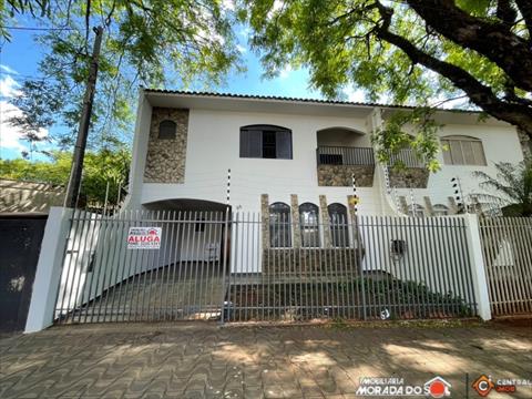 Sobrado para locacao no Zona 07 em Maringa com 0m² por R$ 2.700,00
