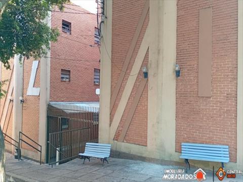 Apartamento para locacao no Zona 7 em Maringa com 77m² por R$ 1.150,00