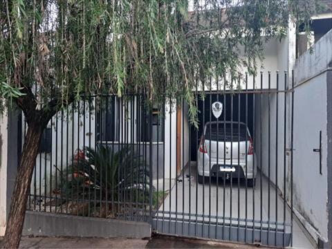 Casa Residencial para venda no Loteamento Madrid em Maringá com 130m² por R$ 350.000,00