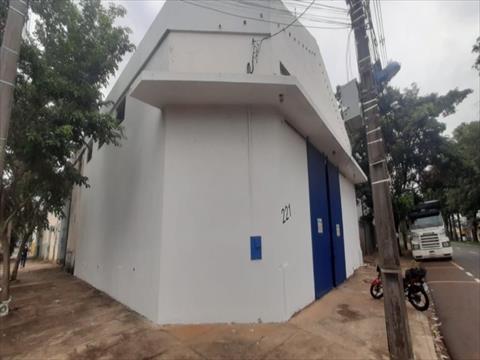 Salão para locacao no Zona 06 em Maringá com 230m² por R$ 3.000,00