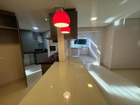 Apartamento para locacao no Zona 07 em Maringa com 0m² por R$ 3.700,00