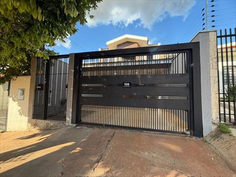 Sobrado para locacao no Parque Residencial Cidade Nova em Maringa com 0m² por R$ 3.900,00