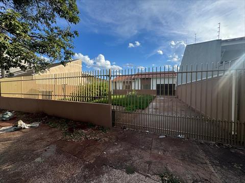 Casa para locacao no Jardim Paulista em Maringa com 0m² por R$ 1.500,00