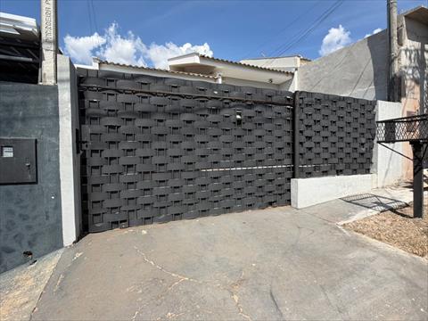 Casa para locacao no Jd_ Maravilha em Mandaguacu com 0m² por R$ 900,00