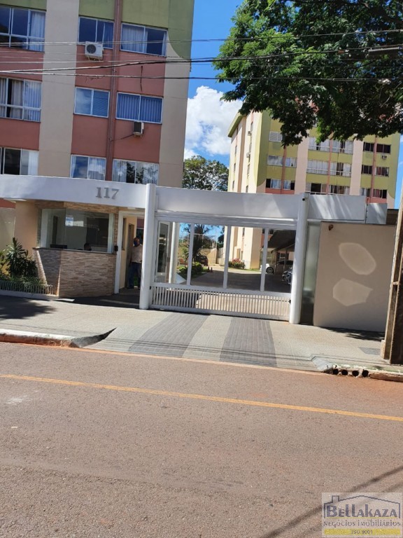 Apartamento para venda no Chacara Paulista em Maringa com 88m² por R$ 300.000,00