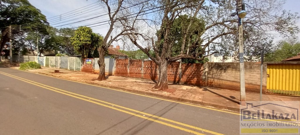 Terreno para venda no Zona 07 em Maringa com 600m² por R$ 590.000,00