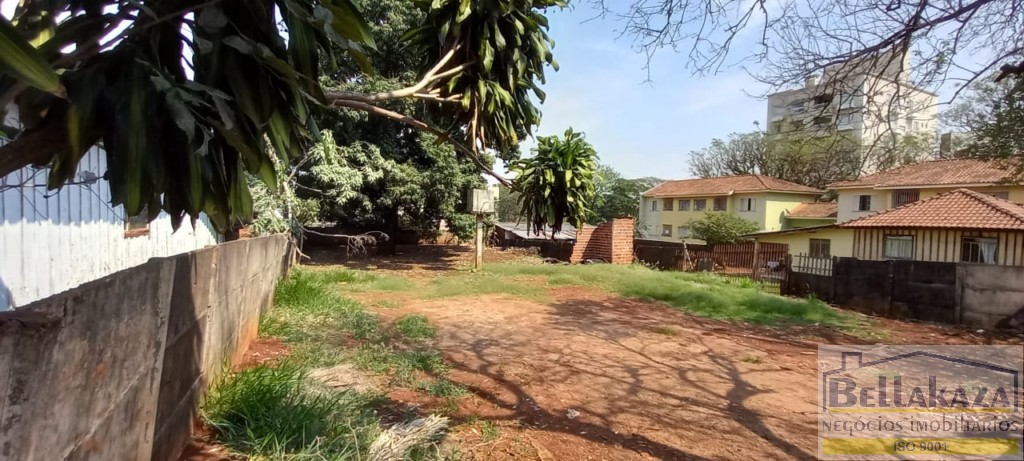 Terreno para venda no Zona 07 em Maringa com 600m² por R$ 590.000,00
