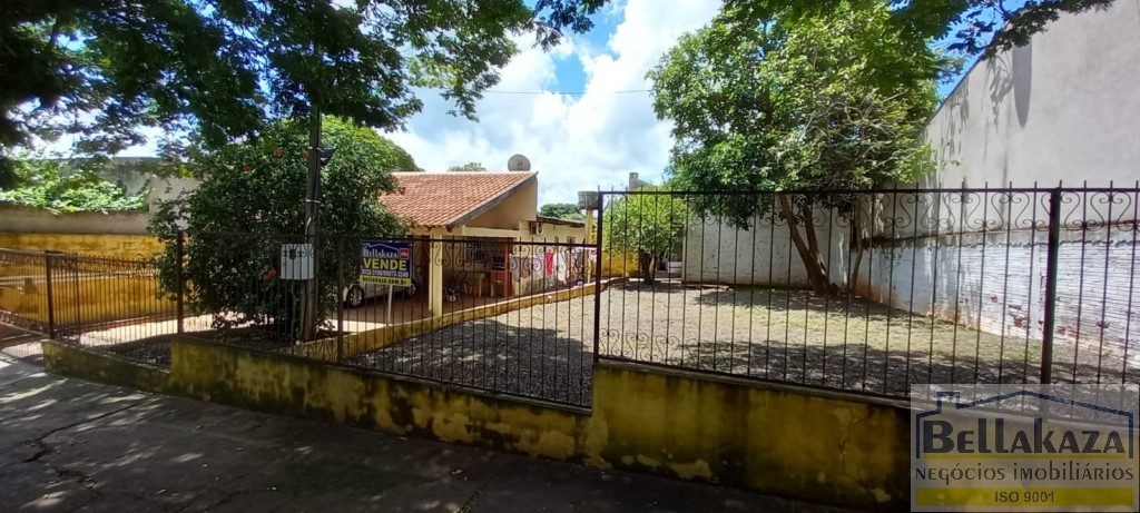 Casa Residencial para venda no Parque Palmeiras em Maringa com 364m² por R$ 300.000,00