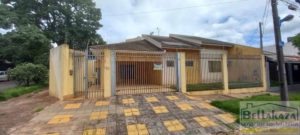 Casa Residencial para venda no Parque da Gavea em Maringa com 245,74m² por R$ 580.000,00