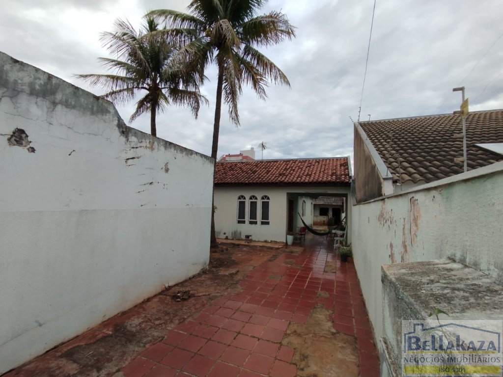 Terreno para venda no Vila Marumby em Maringa com 385m² por R$ 700.000,00