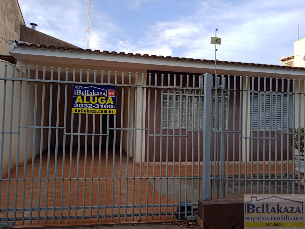 Casa Residencial para locacao no Zona 08 em Maringa com 200m² por R$ 2.250,00