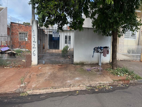 Casa Residencial para locacao no Jardim Independência em Sarandi com 150m² por R$ 800,00