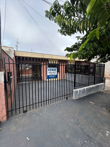 Casa Residencial para venda no Jardim Panorama em Sarandi com 371m² por R$ 300.000,00