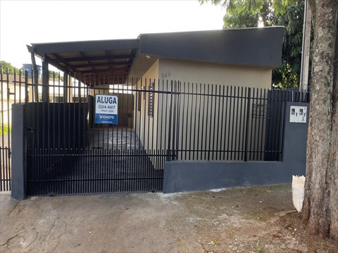 Casa Residencial para locacao no Jardim Independência em Sarandi com 300m² por R$ 900,00