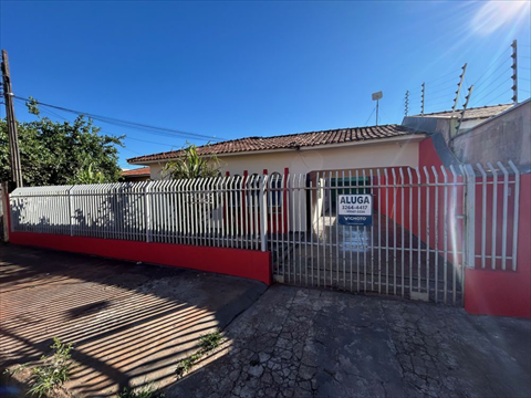Casa Residencial para locacao no Jardim Panorama em Sarandi com 120m² por R$ 1.800,00